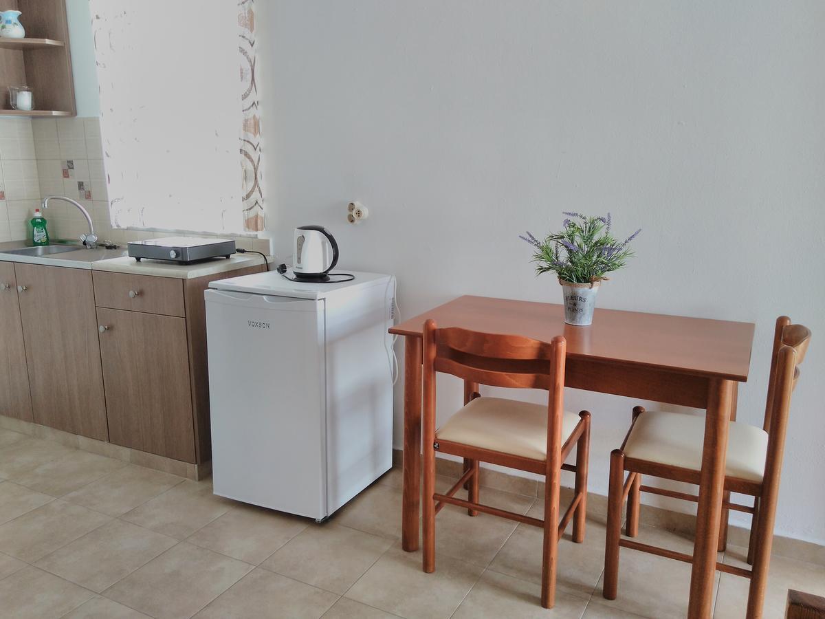 Maria Studios And Apartments Haraki Esterno foto